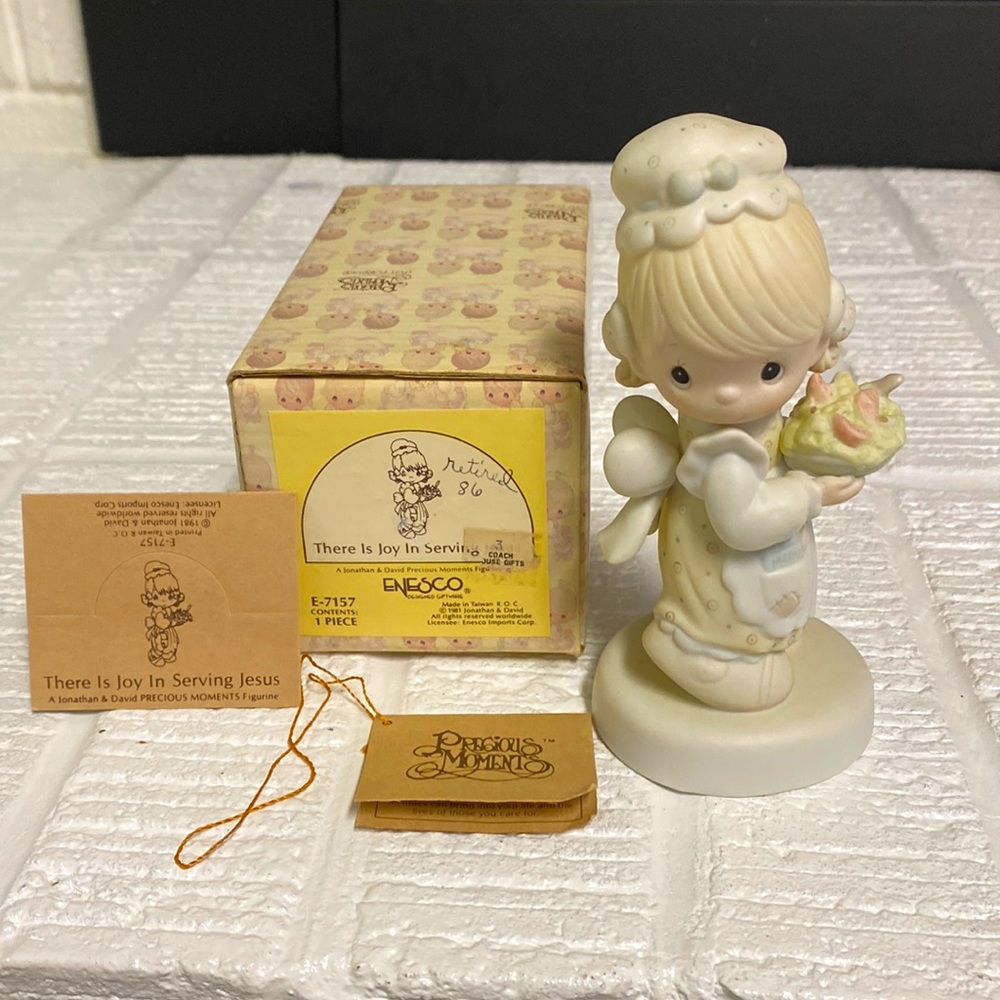 Precious Moments Figurine: There is Joy in Serving Jesus
